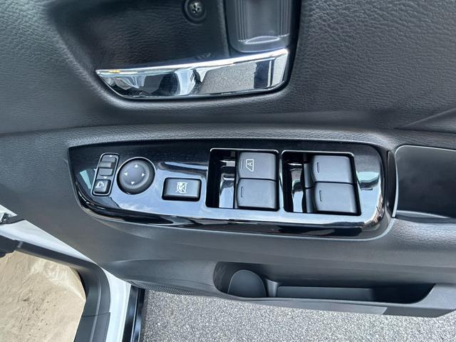 デリカミニ Ｔ　プレミアム　リミテッドエディション　届出済未使用車　４ＷＤ　ＣＶＴ　全周囲カメラ　両側電動スライドドア　クリアランスソナー　オートクルーズコントロール　オートライト　ＬＥＤヘッドランプ　ヘッドライトウォッシャー　アイドリングストップ（43枚目）