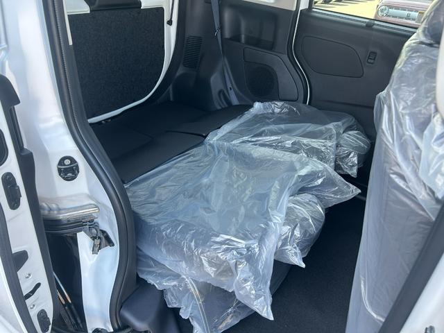 デリカミニ Ｔ　プレミアム　リミテッドエディション　届出済未使用車　４ＷＤ　ＣＶＴ　全周囲カメラ　両側電動スライドドア　クリアランスソナー　オートクルーズコントロール　オートライト　ＬＥＤヘッドランプ　ヘッドライトウォッシャー　アイドリングストップ（55枚目）