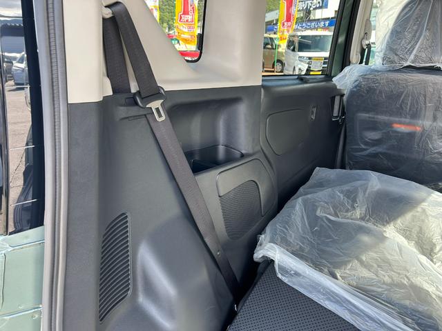 デリカミニ Ｔ　プレミアム　届出済未使用車　４ＷＤ　ＣＶＴ　両側電動スライドドア　クリアランスソナー　オートクルーズコントロール　オートライト　ＬＥＤヘッドランプ　スマートキー　アイドリングストップ　シートヒーター　ベンチシート（46枚目）