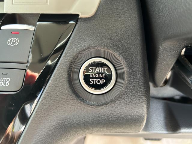 デリカミニ Ｔ　プレミアム　リミテッドエディション　届出済未使用車　４ＷＤ　ＣＶＴ　全周囲カメラ　両側電動スライドドア　クリアランスソナー　オートクルーズコントロール　衝突被害軽減システム　オートライト　ＬＥＤヘッドランプ　ヘッドライトウォッシャー（14枚目）