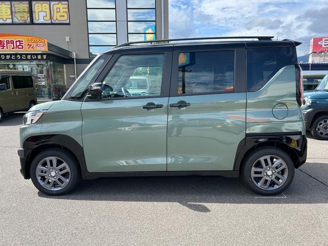 デリカミニ Ｔ　プレミアム　リミテッドエディション　届出済未使用車　４ＷＤ　ＣＶＴ　全周囲カメラ　両側電動スライドドア　クリアランスソナー　オートクルーズコントロール　衝突被害軽減システム　オートライト　ＬＥＤヘッドランプ　ヘッドライトウォッシャー（23枚目）