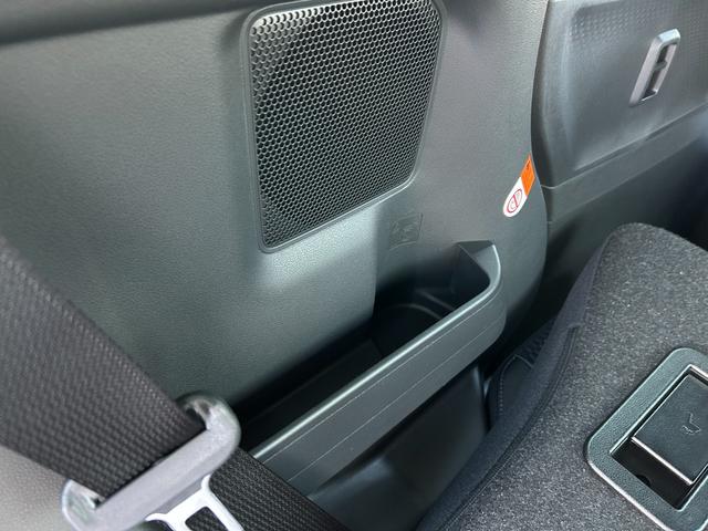 タント カスタムＸリミテッド　届出済未使用車　４ＷＤ　ＣＶＴ　ＥＴＣ　バックカメラ　両側電動スライドドア　クリアランスソナー　オートクルーズコントロール　レーンアシスト　衝突被害軽減システム　オートライト　ＬＥＤヘッドランプ（50枚目）