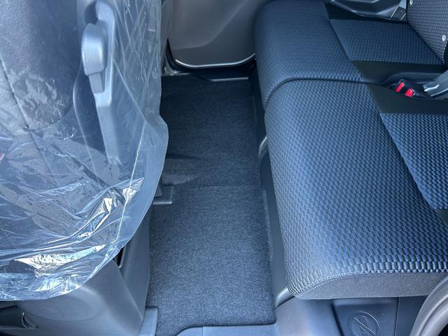 タント カスタムＸリミテッド　届出済未使用車　４ＷＤ　ＣＶＴ　ＥＴＣ　バックカメラ　両側電動スライドドア　クリアランスソナー　オートクルーズコントロール　レーンアシスト　衝突被害軽減システム　オートライト　ＬＥＤヘッドランプ（60枚目）