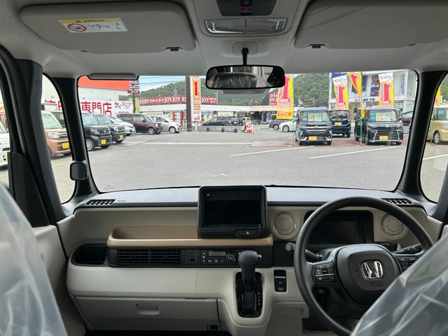 Ｎ－ＢＯＸ ベースグレード　届出済未使用車　ＣＶＴ　バックカメラ　両側スライド・片側電動　クリアランスソナー　オートクルーズコントロール　レーンアシスト　衝突被害軽減システム　オートライト　ＬＥＤヘッドランプ　スマートキー（8枚目）