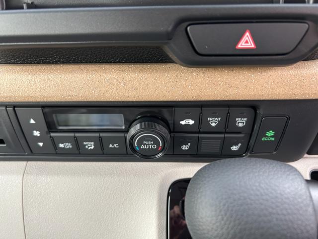 Ｎ－ＢＯＸ ベースグレード　届出済未使用車　ＣＶＴ　バックカメラ　両側スライド・片側電動　クリアランスソナー　オートクルーズコントロール　レーンアシスト　衝突被害軽減システム　オートライト　ＬＥＤヘッドランプ　スマートキー（10枚目）