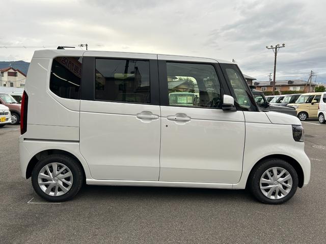 Ｎ－ＢＯＸ ベースグレード　届出済未使用車　ＣＶＴ　バックカメラ　両側スライド・片側電動　クリアランスソナー　オートクルーズコントロール　レーンアシスト　衝突被害軽減システム　オートライト　ＬＥＤヘッドランプ　スマートキー（20枚目）