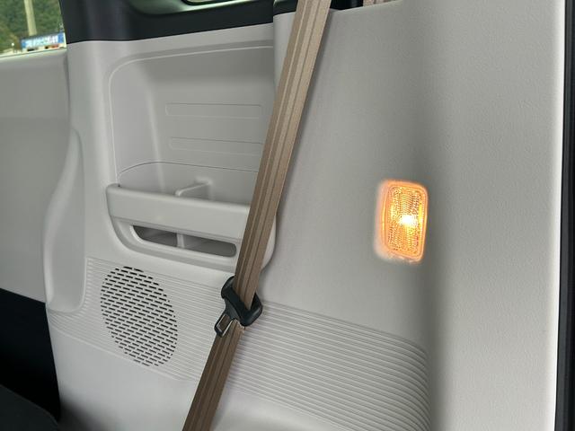 Ｎ－ＢＯＸ ベースグレード　届出済未使用車　ＣＶＴ　バックカメラ　両側スライド・片側電動　クリアランスソナー　オートクルーズコントロール　レーンアシスト　衝突被害軽減システム　オートライト　ＬＥＤヘッドランプ　スマートキー（48枚目）