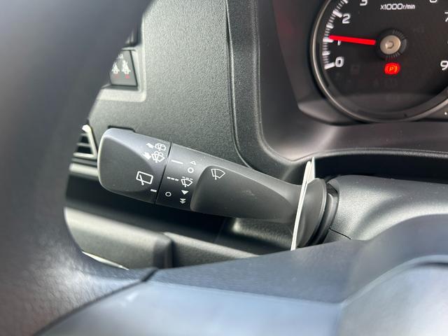 アトレー ＲＳ　届出済未使用車　４ＷＤ　ＣＶＴ　両側電動スライドドア　クリアランスソナー　オートクルーズコントロール　衝突被害軽減システム　オートライト　ＬＥＤヘッドランプ　スマートキー　アイドリングストップ（16枚目）