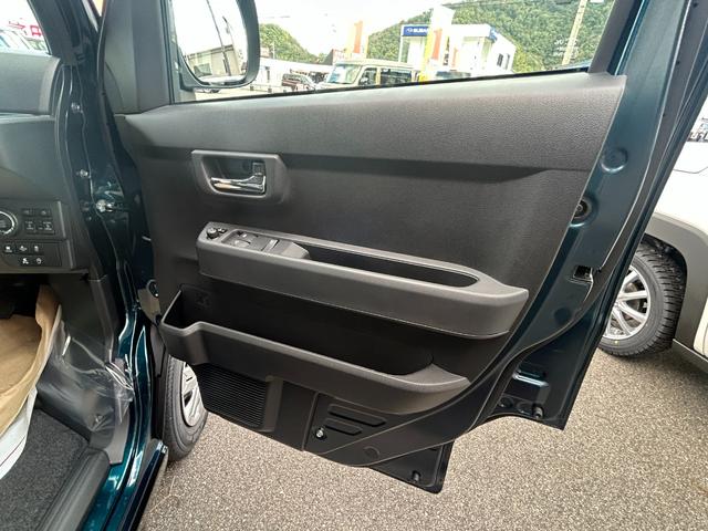 アトレー ＲＳ　届出済未使用車　４ＷＤ　ＣＶＴ　両側電動スライドドア　クリアランスソナー　オートクルーズコントロール　衝突被害軽減システム　オートライト　ＬＥＤヘッドランプ　スマートキー　アイドリングストップ（36枚目）