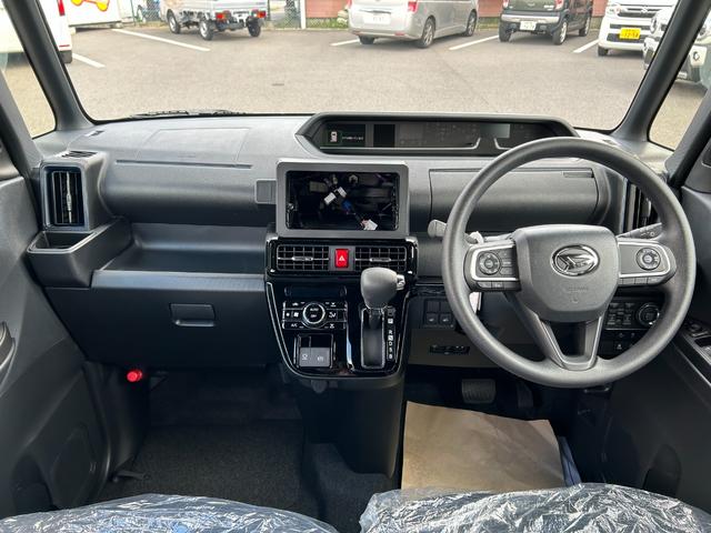 タント カスタムＸリミテッド　届出済未使用車　ＣＶＴ　ＥＴＣ　バックカメラ　両側電動スライドドア　クリアランスソナー　オートクルーズコントロール　衝突被害軽減システム　オートライト　ＬＥＤヘッドランプ　スマートキー　電動格納ミラー（8枚目）