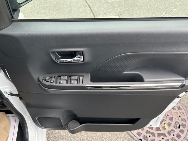 タント カスタムＸリミテッド　届出済未使用車　ＣＶＴ　ＥＴＣ　バックカメラ　両側電動スライドドア　クリアランスソナー　オートクルーズコントロール　衝突被害軽減システム　オートライト　ＬＥＤヘッドランプ　スマートキー　電動格納ミラー（14枚目）