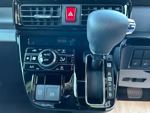 タント カスタムＸリミテッド　届出済未使用車　ＣＶＴ　ＥＴＣ　バックカメラ　両側電動スライドドア　クリアランスソナー　オートクルーズコントロール　衝突被害軽減システム　オートライト　ＬＥＤヘッドランプ　スマートキー　電動格納ミラー（10枚目）