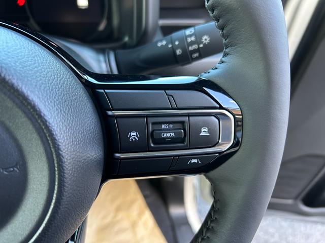 スペーシアギア ハイブリッドＸＺ　届出済未使用車　４ＷＤ　ＣＶＴ　両側電動スライドドア　クリアランスソナー　オートクルーズコントロール　レーンアシスト　衝突被害軽減システム　オートライト　ＬＥＤヘッドランプ　ヘッドライトウォッシャー（16枚目）