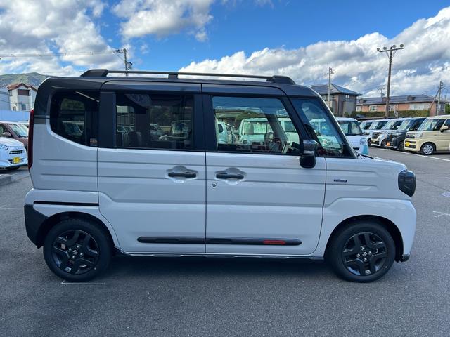 スペーシアギア ハイブリッドＸＺ　届出済未使用車　４ＷＤ　ＣＶＴ　両側電動スライドドア　クリアランスソナー　オートクルーズコントロール　レーンアシスト　衝突被害軽減システム　オートライト　ＬＥＤヘッドランプ　ヘッドライトウォッシャー（20枚目）