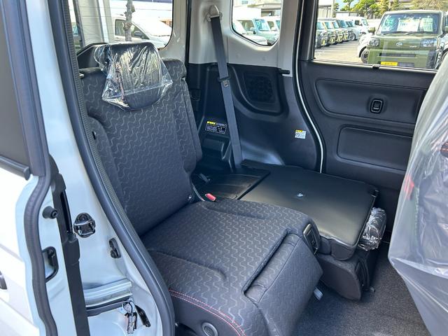 スペーシアギア ハイブリッドＸＺ　届出済未使用車　４ＷＤ　ＣＶＴ　両側電動スライドドア　クリアランスソナー　オートクルーズコントロール　レーンアシスト　衝突被害軽減システム　オートライト　ＬＥＤヘッドランプ　ヘッドライトウォッシャー（41枚目）