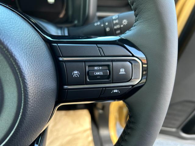 スペーシアギア ハイブリッドＸＺ　届出済未使用車　４ＷＤ　ＣＶＴ　両側電動スライドドア　クリアランスソナー　オートクルーズコントロール　レーンアシスト　衝突被害軽減システム　オートライト　ＬＥＤヘッドランプ　ヘッドライトウォッシャー（16枚目）