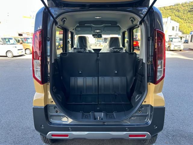 スペーシアギア ハイブリッドＸＺ　届出済未使用車　４ＷＤ　ＣＶＴ　両側電動スライドドア　クリアランスソナー　オートクルーズコントロール　レーンアシスト　衝突被害軽減システム　オートライト　ＬＥＤヘッドランプ　ヘッドライトウォッシャー（24枚目）