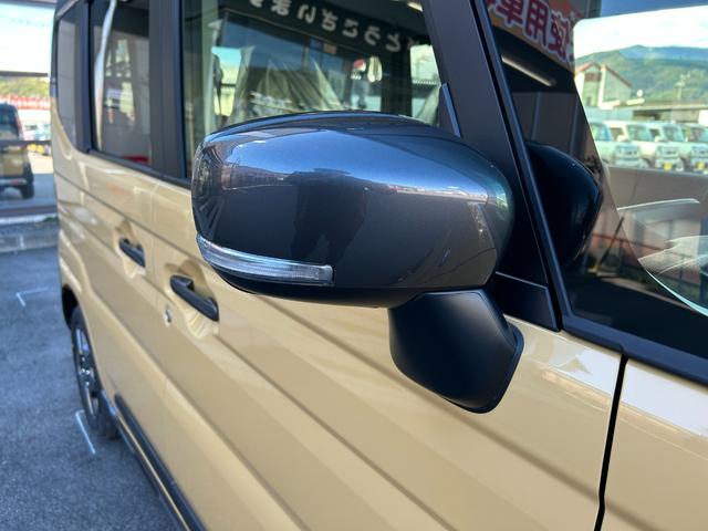 スペーシアギア ハイブリッドＸＺ　届出済未使用車　４ＷＤ　ＣＶＴ　両側電動スライドドア　クリアランスソナー　オートクルーズコントロール　レーンアシスト　衝突被害軽減システム　オートライト　ＬＥＤヘッドランプ　ヘッドライトウォッシャー（30枚目）