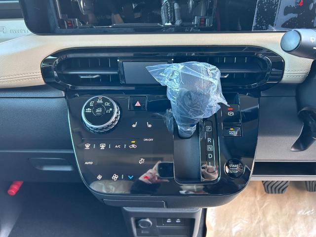 デリカミニ Ｔ　プレミアム　届出済未使用車　４ＷＤ　ＣＶＴ　バックカメラ　両側電動スライドドア　クリアランスソナー　オートクルーズコントロール　レーンアシスト　衝突被害軽減システム　オートマチックハイビーム　ＬＥＤヘッドランプ（13枚目）