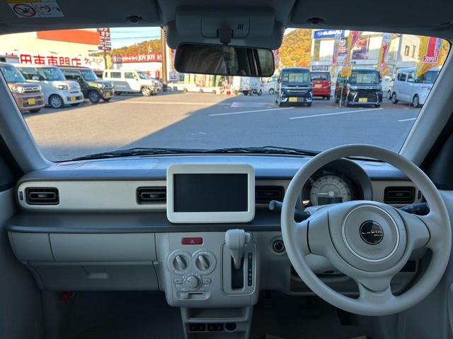 アルトラパン Ｇ　届出済未使用車　４ＷＤ　ＣＶＴ　クリアランスソナー　レーンアシスト　衝突被害軽減システム　スマートキー　アイドリングストップ　シートヒーター　ベンチシート　盗難防止システム　ＥＳＣ　衝突安全ボディ（8枚目）