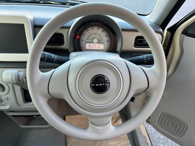 アルトラパン Ｇ　届出済未使用車　４ＷＤ　ＣＶＴ　クリアランスソナー　レーンアシスト　衝突被害軽減システム　スマートキー　アイドリングストップ　シートヒーター　ベンチシート　盗難防止システム　ＥＳＣ　衝突安全ボディ（9枚目）