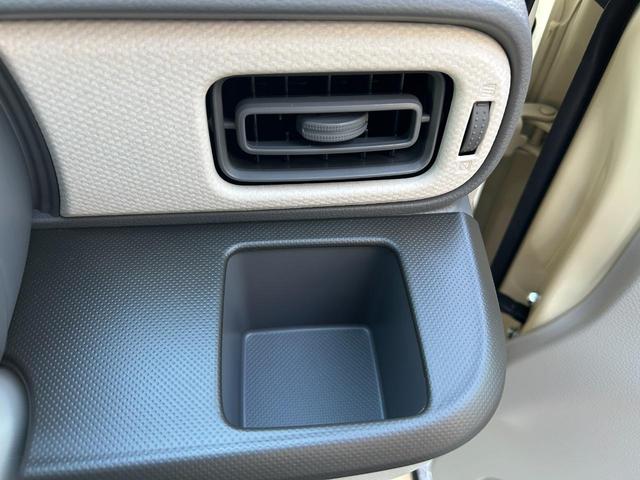 アルトラパン Ｇ　届出済未使用車　４ＷＤ　ＣＶＴ　クリアランスソナー　レーンアシスト　衝突被害軽減システム　スマートキー　アイドリングストップ　シートヒーター　ベンチシート　盗難防止システム　ＥＳＣ　衝突安全ボディ（42枚目）