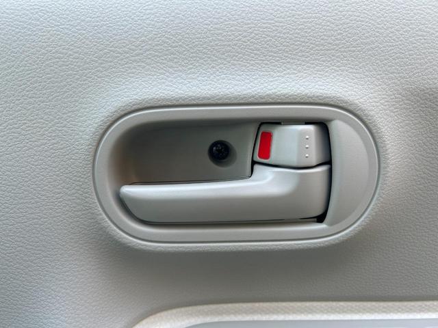 アルトラパン Ｇ　届出済未使用車　４ＷＤ　ＣＶＴ　クリアランスソナー　レーンアシスト　衝突被害軽減システム　スマートキー　アイドリングストップ　シートヒーター　ベンチシート　盗難防止システム　ＥＳＣ　衝突安全ボディ（45枚目）