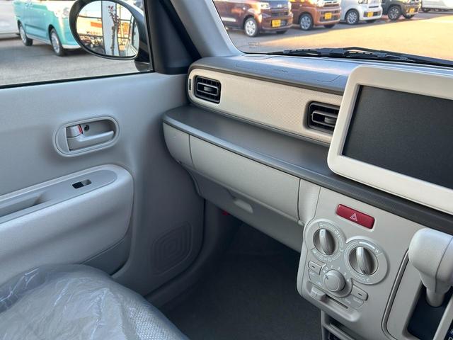 アルトラパン Ｇ　届出済未使用車　４ＷＤ　ＣＶＴ　クリアランスソナー　レーンアシスト　衝突被害軽減システム　スマートキー　アイドリングストップ　シートヒーター　ベンチシート　盗難防止システム　ＥＳＣ　衝突安全ボディ（55枚目）