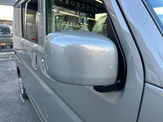 エブリイ ジョインターボ 届出済未使用車 4WD CVT 衝突被害軽減システム クリアランスソナー レーンアシスト 両側スライドドア スマートキー アイドリングストップ 電動格納ミラー シートヒーター LEDヘッドランプ(42枚目)