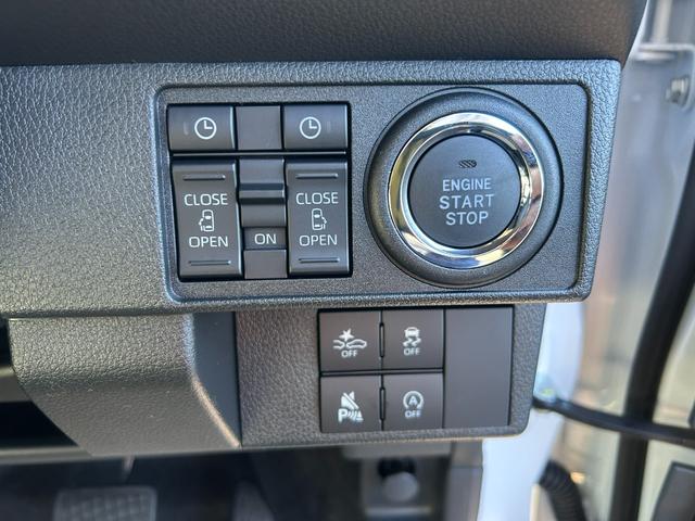 �����d���X���C�h�h�A�����I�^�]�Ȃ��{�^����ŊJ�\�ł������܂��B