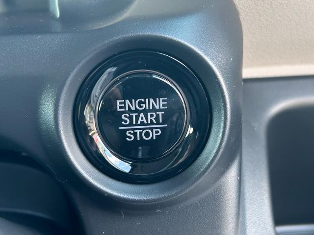 �L�[���g�т��Ă��邾���ŁA�G���W���̎n�����\�ȑ����ł��B�v�b�V���X�^�[�g�ł��̂ŃG���W���̎n�����{�^�������������ł�