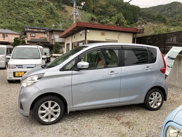 デイズ Ｘ　４ＷＤ　アラウンドビューモニター　衝突軽減ブレーキ　メモリーナビ　フルセグＴＶ　シートヒーター　プッシュスタート　スマートキー　１４インチアルミホイール（14枚目）