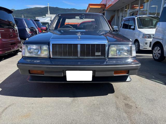 デボネアＶ ロイヤル　Ｖ６　３．０　ＤＯＨＣ　オートマ　走行９７５００Ｋｍ台　パワーシート　ウッドパネル　車検整備付ｃ　１５インチアルミホイール（3枚目）