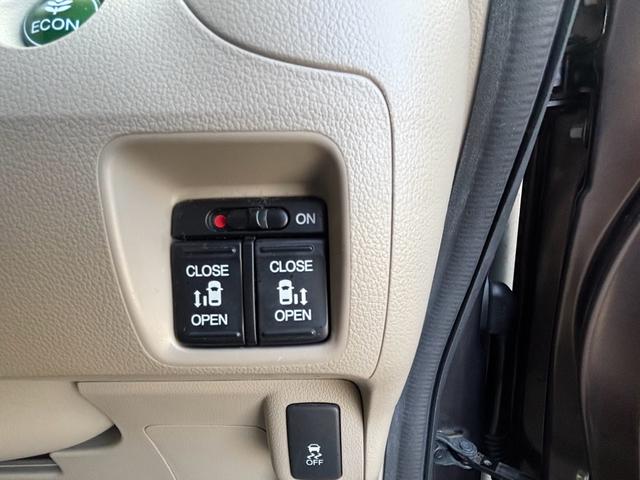 N-BOX G・ターボパッケージ 4WD オリジナル8整備付 後席フリップダウンモニター 両側電動スライドドア 純正メモリーナビ 地デジTV バックカメラ ETC車載器 プッシュスタート スマートキー HIDヘッドライト(9枚目)