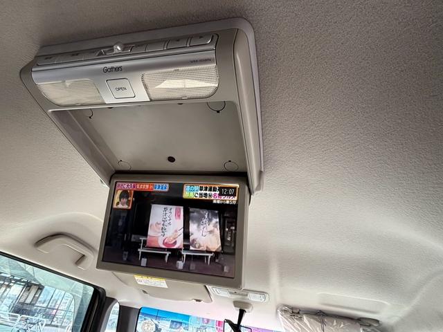 N-BOX G・ターボパッケージ 4WD オリジナル8整備付 後席フリップダウンモニター 両側電動スライドドア 純正メモリーナビ 地デジTV バックカメラ ETC車載器 プッシュスタート スマートキー HIDヘッドライト(10枚目)