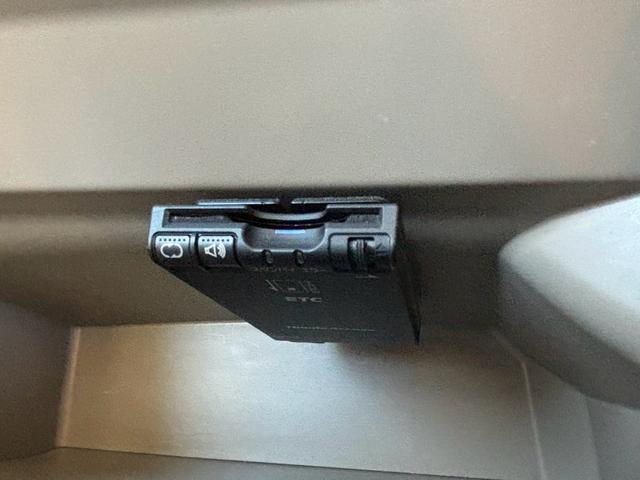 N-BOX G・ターボパッケージ 4WD オリジナル8整備付 後席フリップダウンモニター 両側電動スライドドア 純正メモリーナビ 地デジTV バックカメラ ETC車載器 プッシュスタート スマートキー HIDヘッドライト(15枚目)