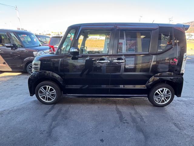 N-BOXカスタム G・ターボパッケージ 4WD オリジナル8整備付 後席フリップダウンモニター メモリーナビ フルセグTV Bluetooth バックカメラ ETC車載器 両側電動スライドドア プッシュスタート スマートキー(4枚目)