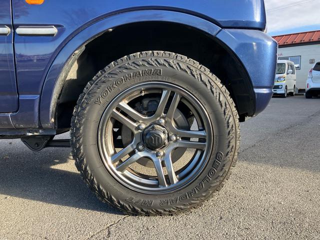 ジムニー ワイルドウインド　４ＷＤ　メモリーナビ　ワンセグＴＶ　ＣＤ再生　Ｂｌｕｅｔｏｏｔｈオーディオ　ＥＴＣ　キーレス　１６インチアルミホイール　ドライブレコーダー　シートヒーター（9枚目）