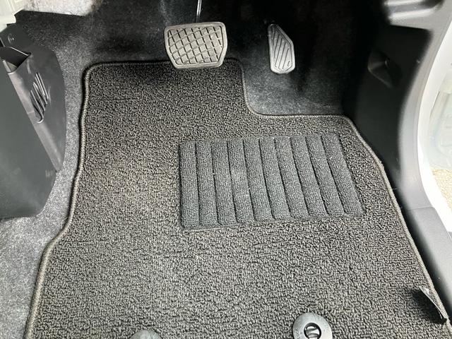 ムーヴキャンバス ストライプスＧターボ　４ＷＤ　ワンオーナー　禁煙車　プッシュスタート　クルーズコントロール　両側電動スライドドア　シートヒーター　バックカメラ　オートマチックハイビーム　オートブレーキホールド機能　電動パーキングブレーキ（43枚目）