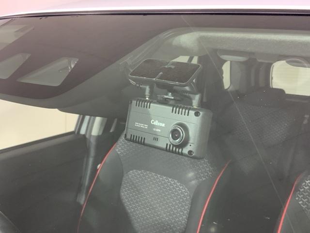 ライズ Ｚ　スマートアシストナビＲカメラＬＥＤドラレコ　誤発進抑制機能　エアコン　シートヒータ　スマートキー＆プッシュスタート　ＵＳＢポート　地デジＴＶ　ＶＳＡ　盗難防止装置　アイドリングストップ機能　ターボ車（4枚目）