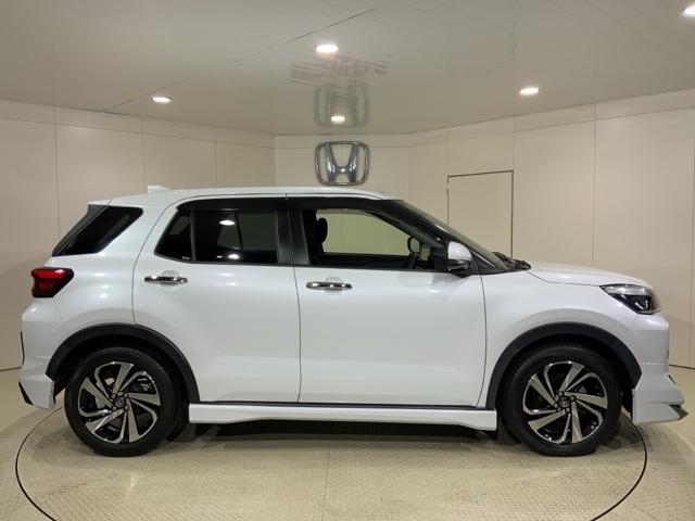 ライズ Ｚ　スマートアシストナビＲカメラＬＥＤドラレコ　誤発進抑制機能　エアコン　シートヒータ　スマートキー＆プッシュスタート　ＵＳＢポート　地デジＴＶ　ＶＳＡ　盗難防止装置　アイドリングストップ機能　ターボ車（16枚目）