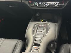 ���쥯�ȥ�å��������쥯��������Ѥ��뤳�Ȥǡ�������������줿���󥿡����󥽡���ˤʤ�ޤ����� 3