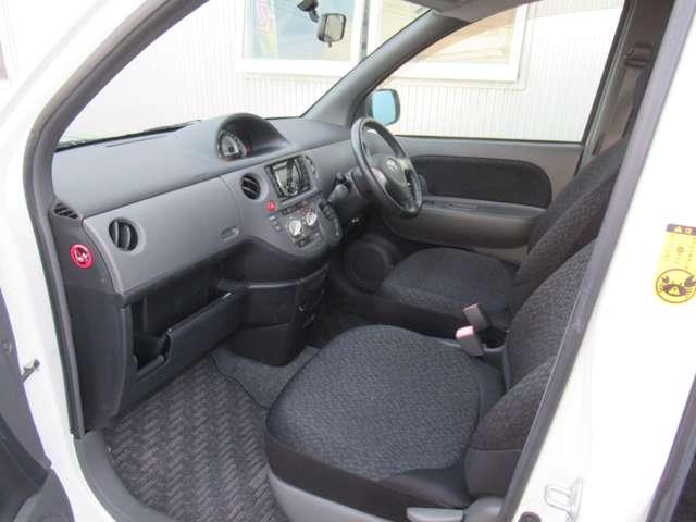 シエンタ ＤＩＣＥ　両側スライドドア　７人乗り　ＥＴＣ（9枚目）