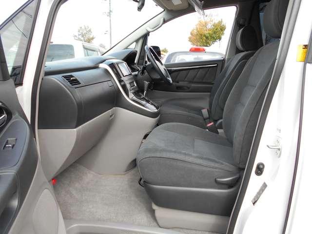 アルファードＧ ＭＳ　Ｖ６エンジン　純正ナビ　フルセグＴＶ　バックカメラ　後席ＴＶモニター　両側電動スライドドア　フルエアロ付（8枚目）