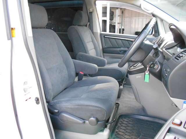 アルファードＧ ＭＳ　Ｖ６エンジン　純正ナビ　フルセグＴＶ　バックカメラ　後席ＴＶモニター　両側電動スライドドア　フルエアロ付（20枚目）