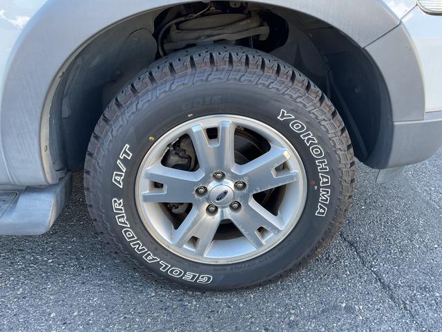 エクスプローラー ＸＬＴ　７人乗り４ＷＤ左ハンドル（22枚目）