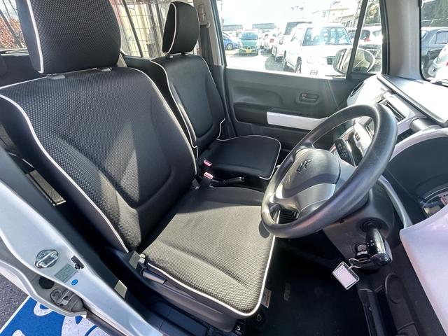 ハスラー Ｇ　セキュリティー　アイドリング　運転席側シートヒーター　フルフラットシート　フルタイム４ＷＤ　キーレスエントリーシステム　パワーウィンドウ　Ｗエアバック　パワーステアリング　エアコン　衝突安全ボディ（11枚目）