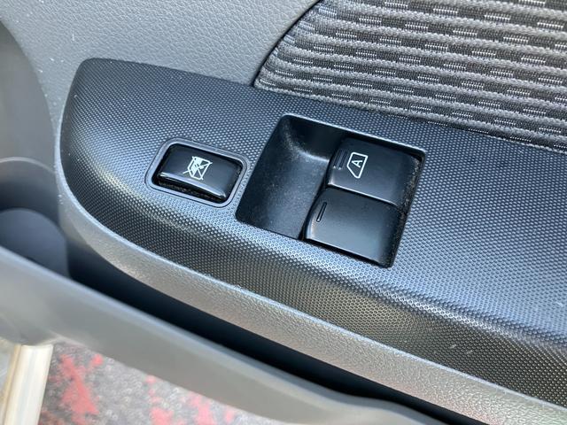 NV350キャラバンバン スーパーロングワイドDXターボ 4WD KatoMotor製J2デッキ 8人乗り ベッド シンク コンロ 冷蔵庫 電子レンジ ソーラーパネル FFヒーター(25枚目)