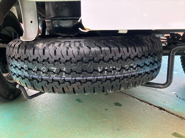 ハイゼットトラック スタンダード　４ＷＤ　４速オートマチック　三方開き荷台　ＡＭＦＭラジオ　レンタアップ車（30枚目）
