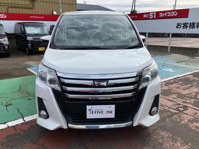 ノア Si 4WD 純正9インチフルセグSDナビTV&バックカメラ 純正11インチフリップダウンモニター 両側パワースライドドア(3枚目)